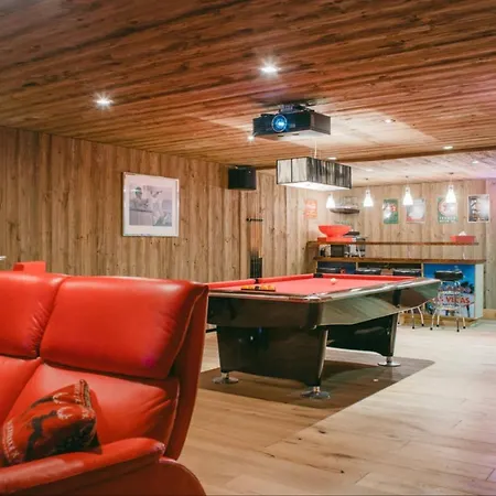 Apartment Situe Proche Centre De Megeve